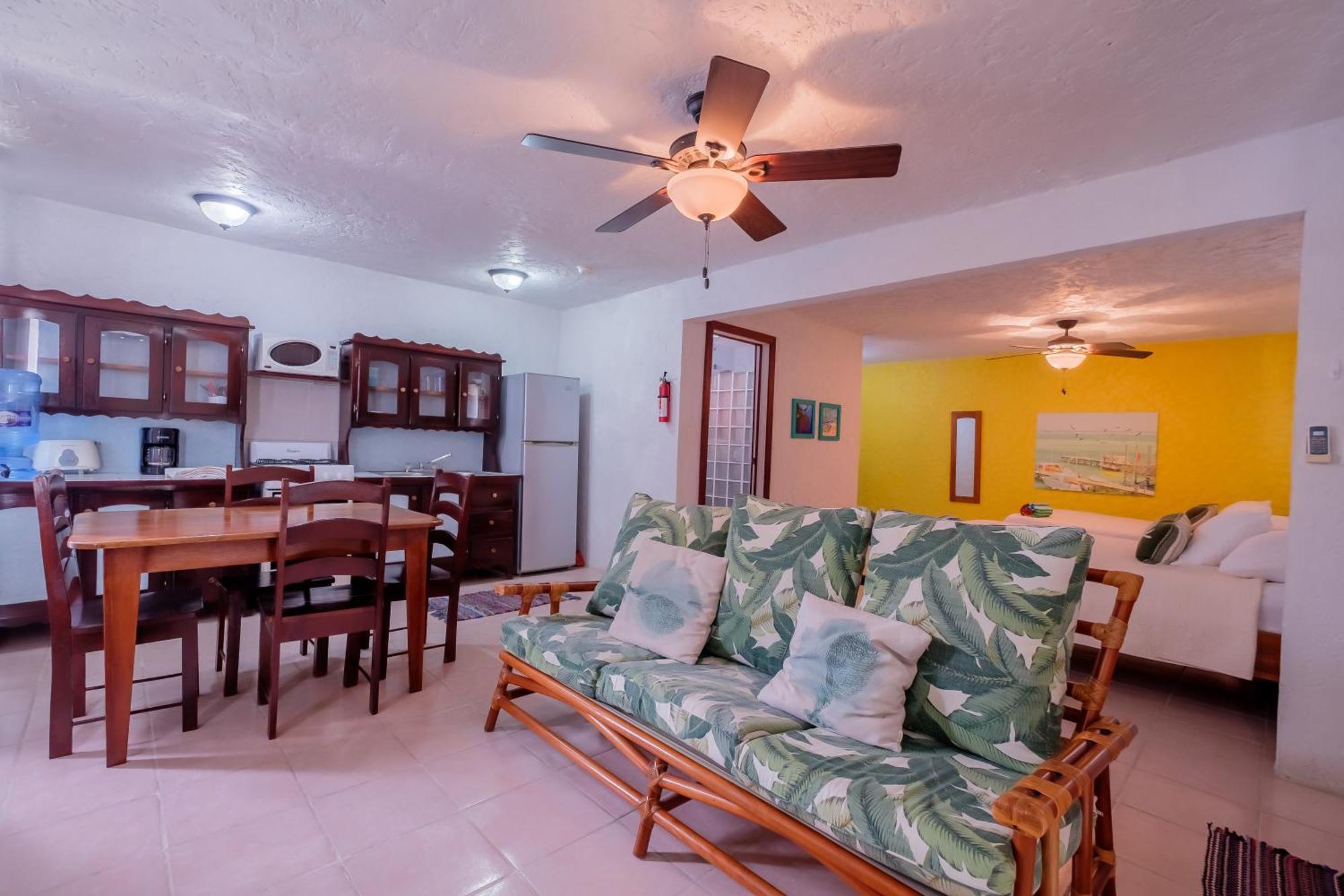 Seven Seas Resort Adults Only San Pedro  Exterior foto